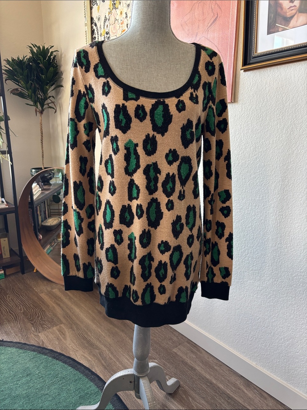 Leopard Print Scoop Neck Sweater - Green & Tan